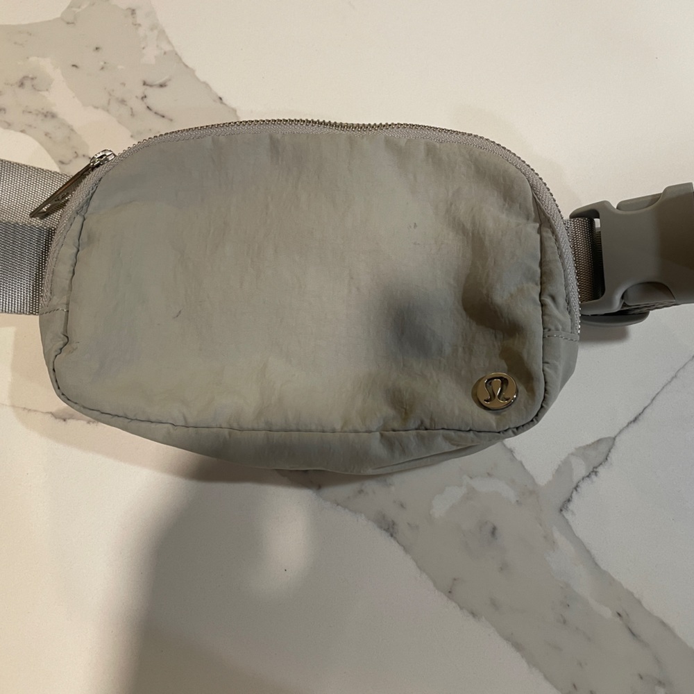 Lululemon Belt Bag - Gray